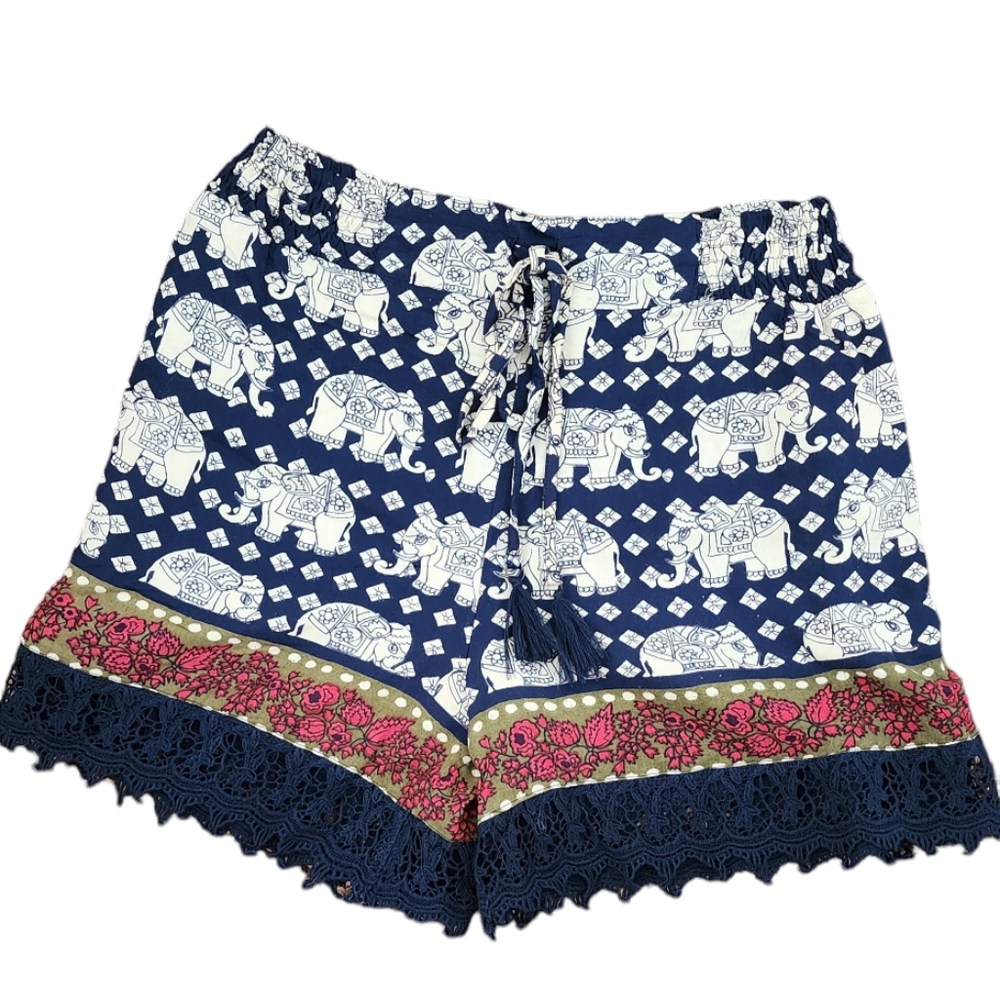 Boho PRINT ANGIE SHORTS.           Medium